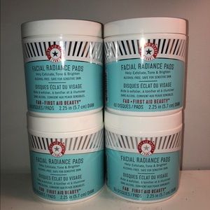 First Aid Beauty Facial Radiance Pads (Pack of 4)